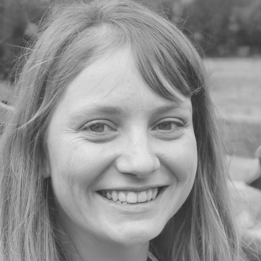 Portrait de Céleste Marchand, Directrice Stratégique chez ravenoliquex